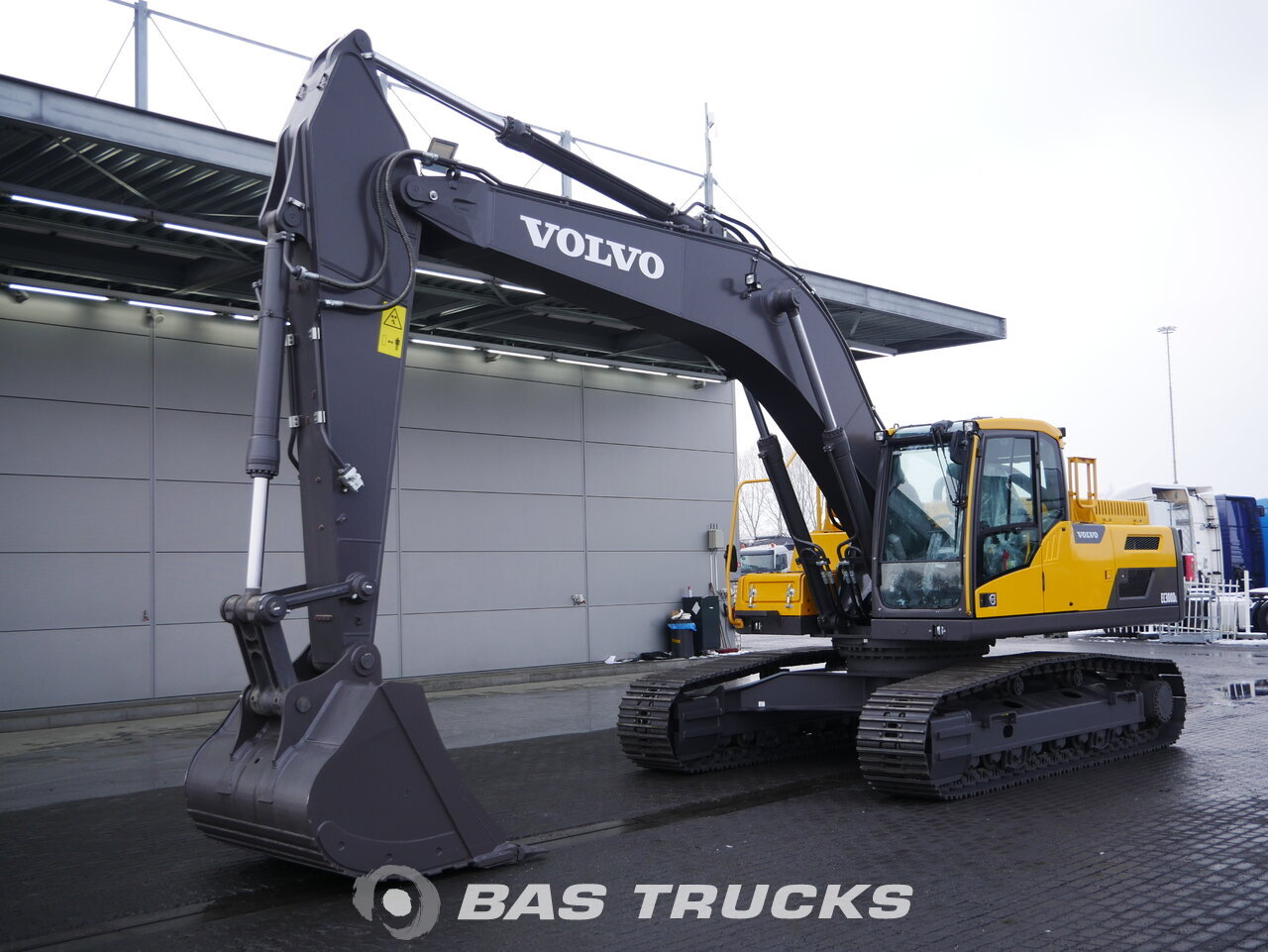 Volvo ec300 dl