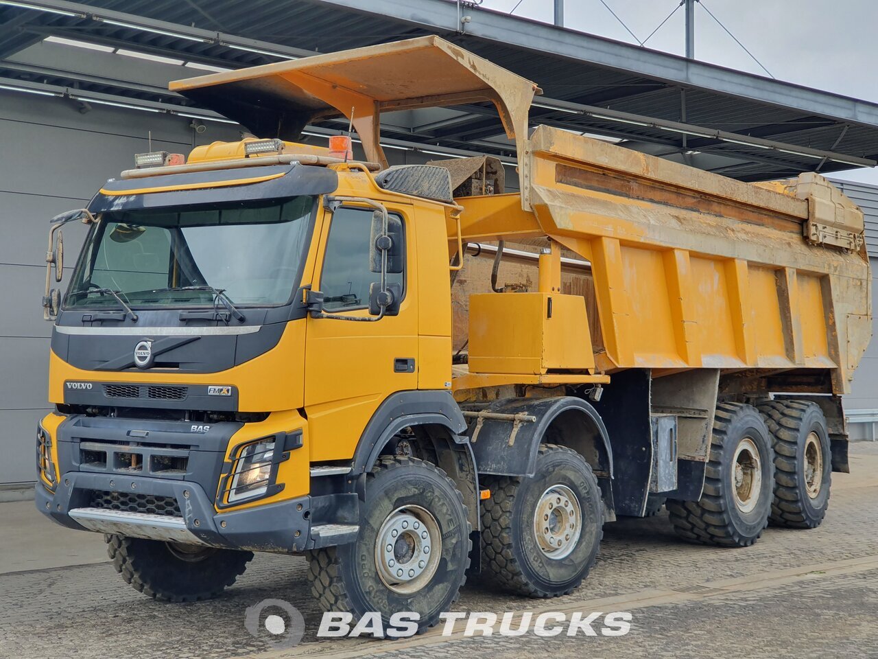 DIECIOCHO RUEDAS: NUEVO VOLVO FMX MAX … LA BESTIA HEAVY TIPPER…