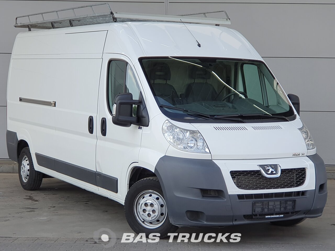 Вес пежо боксер. Peugeot Boxer 2011. Пежо боксер l2h2. Пежо Boxer 2011. Пежо боксер 2011 года.